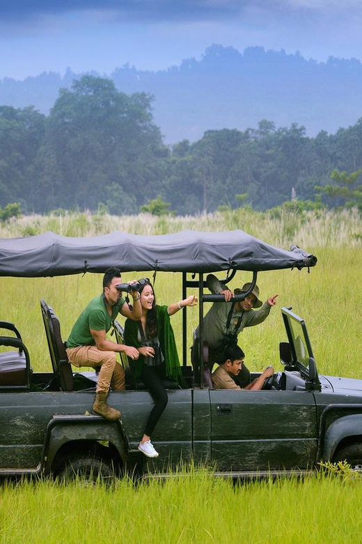 2 Days Chitwan Jungle Safari Tour from Pokhara/Kathmandu - Lunch and check-in at Rainbow Safari Resort