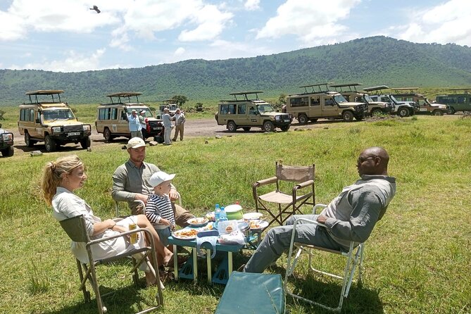 3 Days Small Group Safari to Serengeti NP and Ngorongoro Crater Tour in Tanzania - Day three: Ngorongoro Crater before the return to Arusha