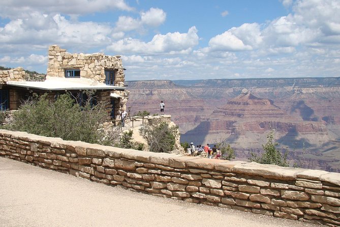3 Hour Back-Road Safari to Grand Canyon with Entrance Gate By-Pass at 9:30 am - Yavapai Point gives you the big picture