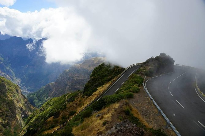 4x4 Safari Private Jeep, Full Day, Customizable Santana or Porto Moniz or other - Who should book this Madeira Jeep tour?
