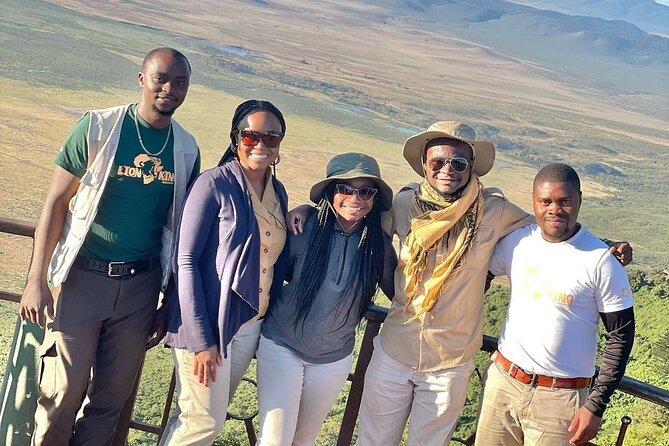 5 Days Best of Tanzania Luxury Safari Northern Circuit - Accommodation, meals, and the meaning of luxury