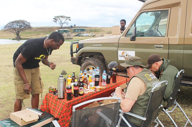 7-Day Premium Luxury Tanzania Safari All-Inclusive - Day 2: Tarangire and the road through Maasai country