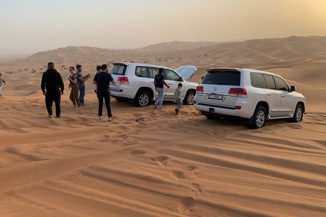 7-hour Small Group 4x4 Desert Safari Tour with Buffet Dinner in Dubai - What the rating and price really tell you