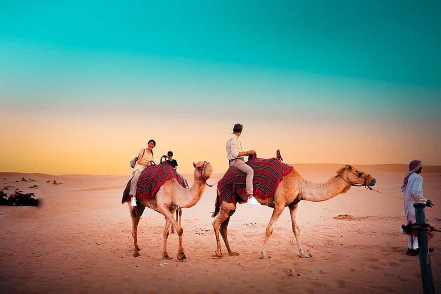 Abu Dhabi: Desert Safari with BBQ, Belly & Tannura Dance - Dinner under the stars