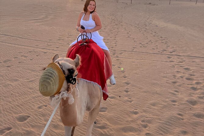 Abu Dhabi Desert Safari with Live Entertainment and Live BBQ - Belly dancing, fire, and Tanura after dark