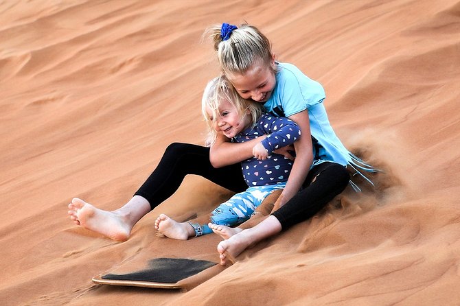 Abu Dhabi: Morning Desert Safari with Camels and Sandboarding - Heat, clothing, and comfort