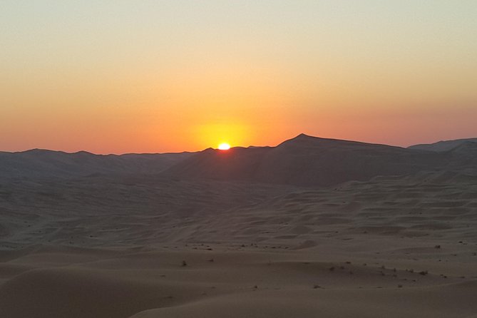 Abu Dhabi: Sunrise Desert Safari Experience - Arabic coffee, dates, and a Bedouin-style camp