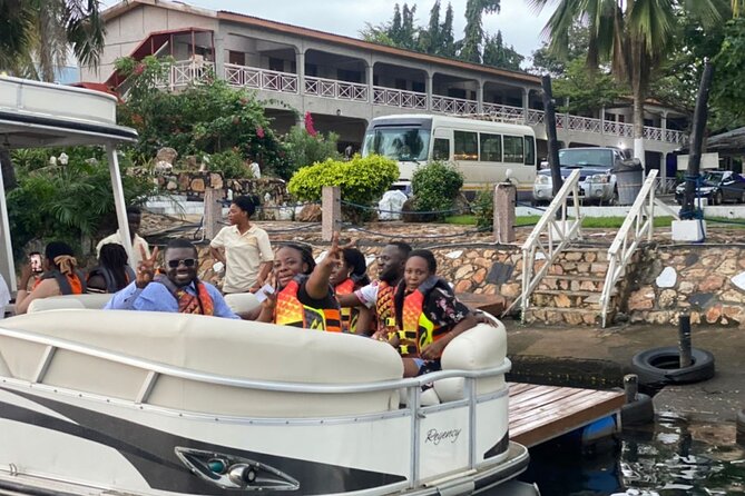 Accra Safari at Shai Hills and Boat Cruise + Cedis Beads - Atimpoku and the first view of Lake Volta