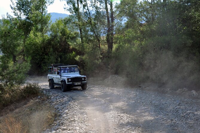 Alanya: Taurus Mountains Jeep Safari & Lunch at Dimcay River - Lunch beside the Dim Cayi River