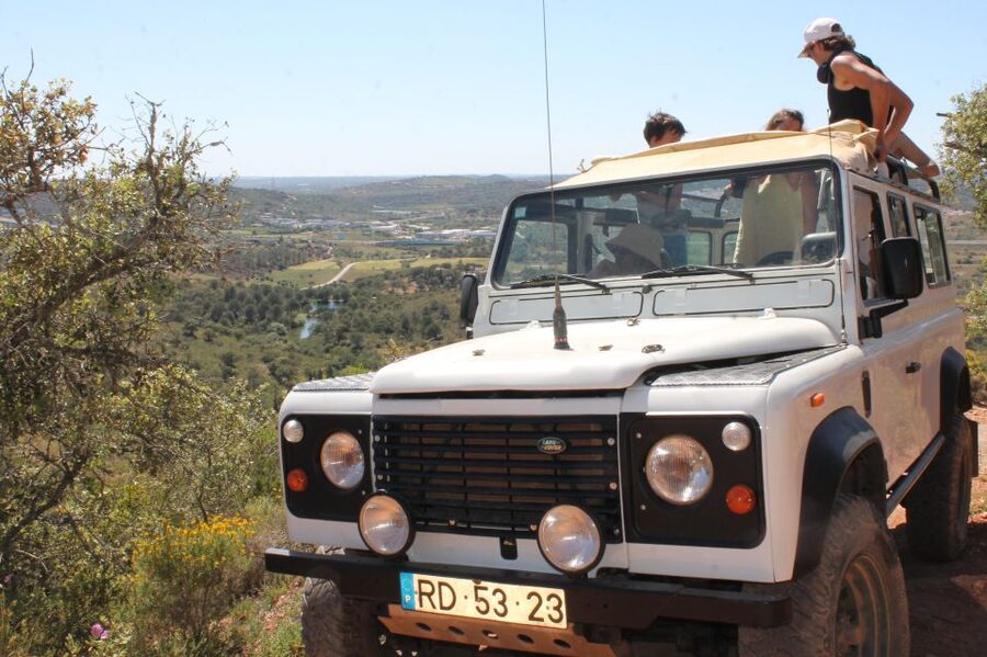 Albufeira: Jeep Safari Half-Day Countryside Tour - A guide-led trip rather than a scripted drive