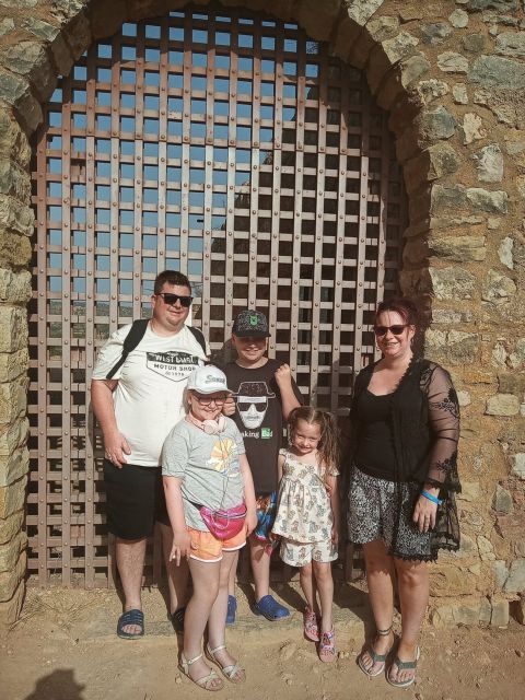Albufeira Safari with entrance in Krazy World & Bone Chapel - Why this four-hour Algarve safari works