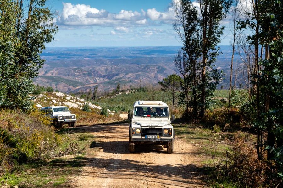 Algarve: Jeep Safari with Distillery Visit & Lunch - White villages and old rural customs