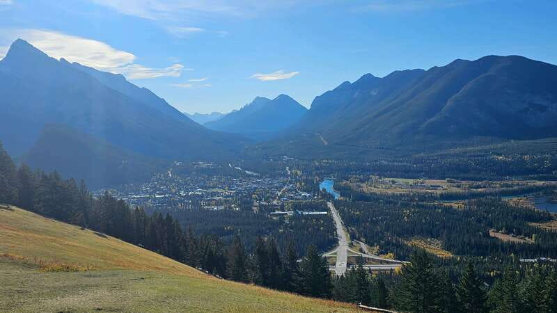 Banff: Evening Wildlife Safari Guided Tour - The two-hour route through Banff National Park