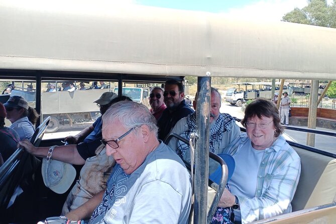 Big 5 Aquila Safari Full Day Tour and Lunch - Buffet lunch makes the long day easier