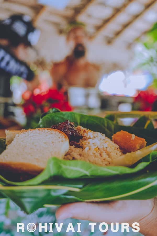 Bora Bora: Full day Lagoon Safari & Lunch on a Motu - ST - Lunch on a motu, plus coconut skills