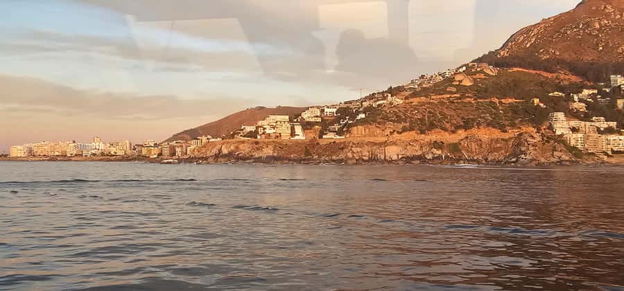 Cape Town: Ocean Safari 1 Hour - The first views: Table Mountain from the sea