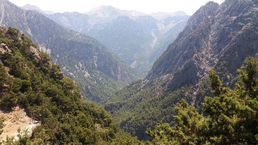 Chania: White Mountains Safari Tour with Lunch and Tastings - The 4WD route through Sebronas Gorge