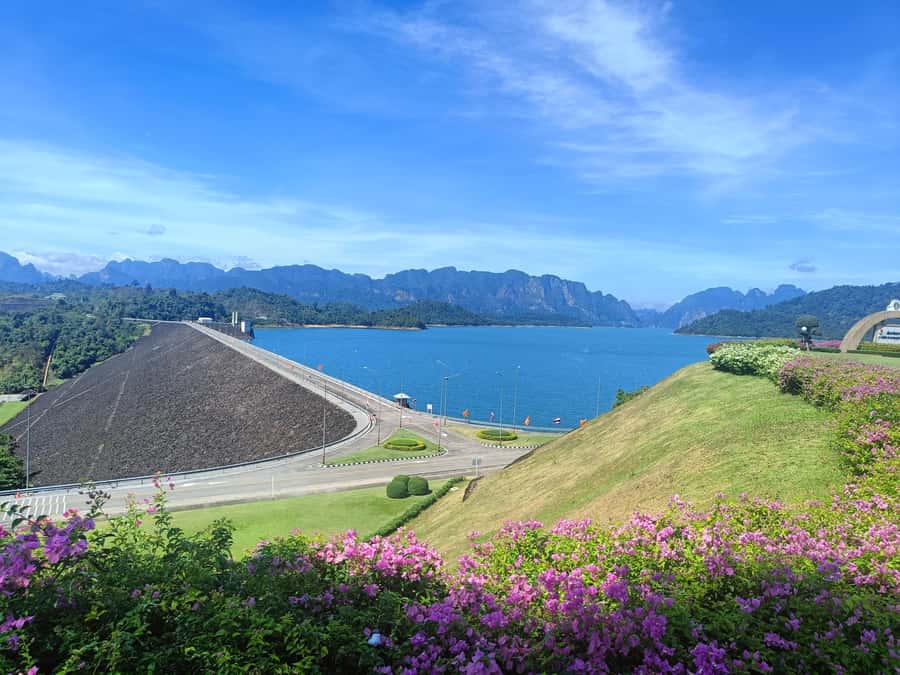 Cheow Larn Lake - Hiking - Cave Explore - Wildlife Safari - Chiew Larn View Point and the first lake views