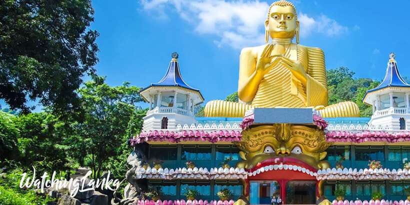 Colombo/Negombo to Sigiriya, Dambulla & Jeep Safari Day Tour - Climbing Sigiriya Lion Rock after a full day
