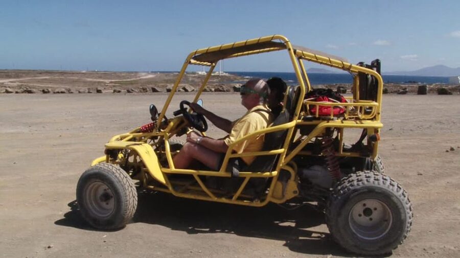 Corralejo: Buggy Safari Tour - The dirt tracks and old volcano craters