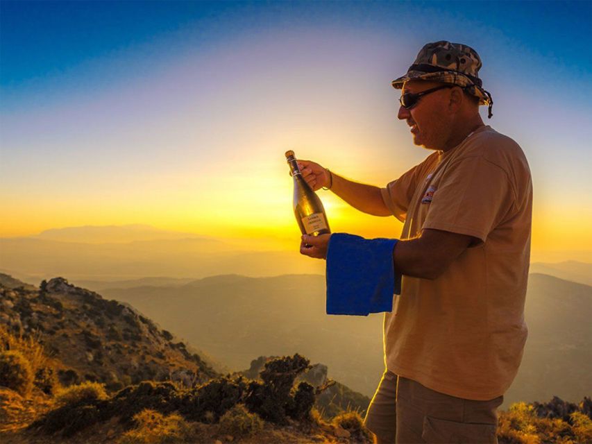 Crete: Land Rover Safari with Sunset Viewing, Dinner, & Wine - Dinner at a traditional Cretan taverna