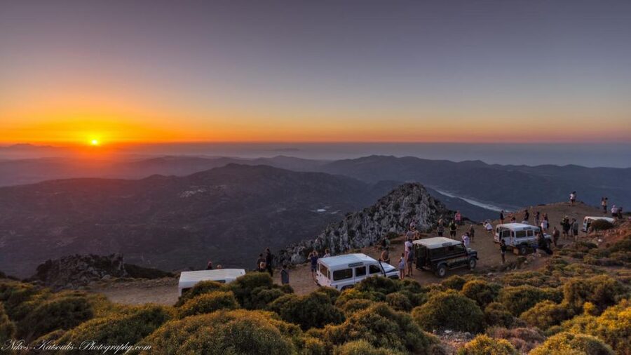 Crete: Land Rover Safari with Sunset Viewing, Dinner, & Wine - How much value do you get for $99?