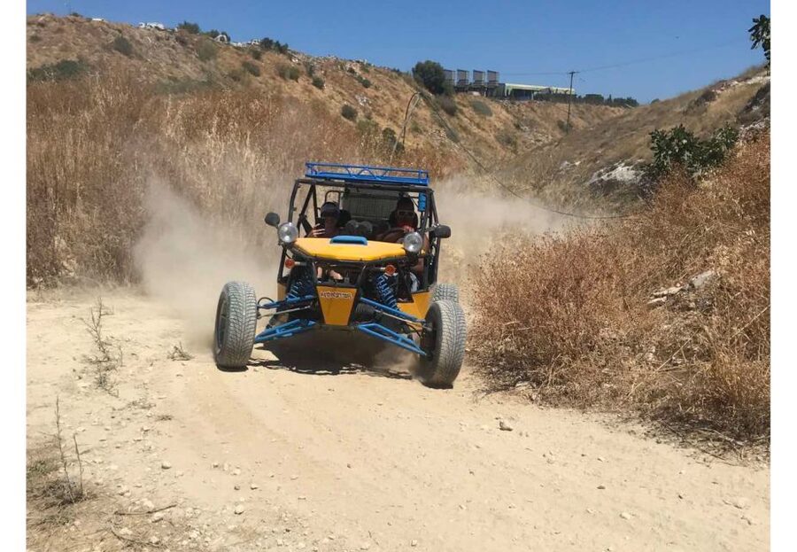 Crete : Safari Tour Heraklion with Quad,Jeep,Buggy and Lunch - Lunch at a Greek tavern
