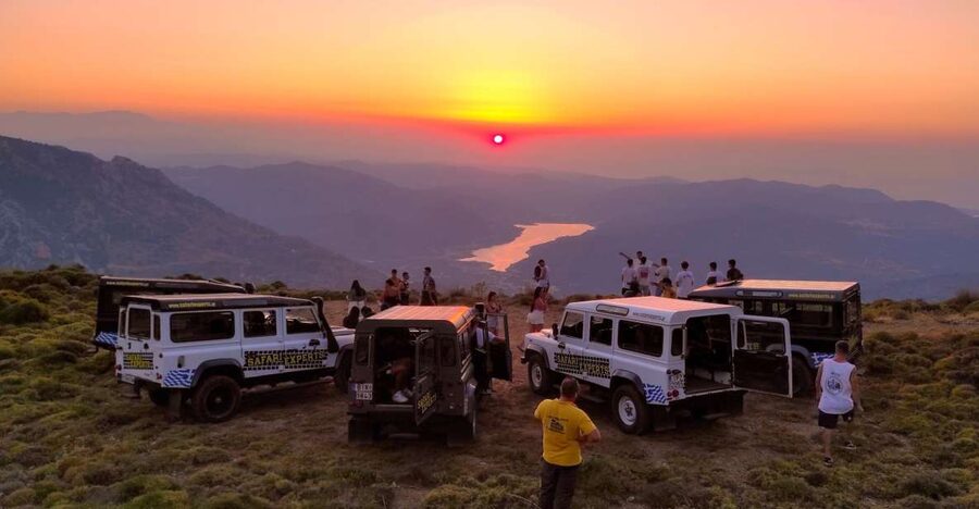 Crete: Sunset Safari - Karfi and the evening sunset