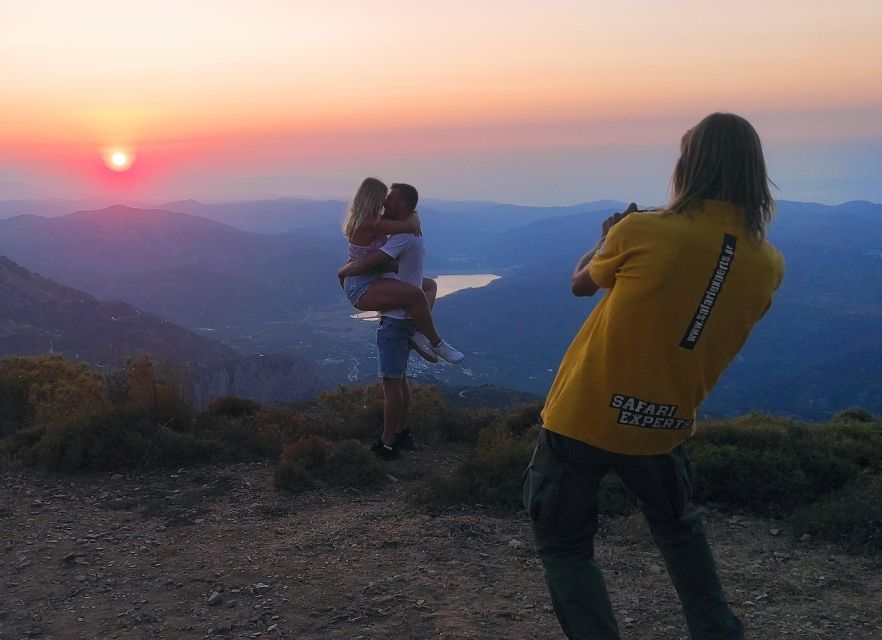 Crete: Sunset Safari - The Platanus tree and dinner in Malia
