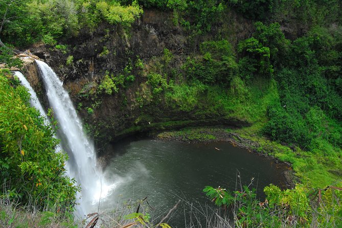 Crossing Over Tahiti Island Safari 4x4 - What this Tahiti 4x4 safari actually offers