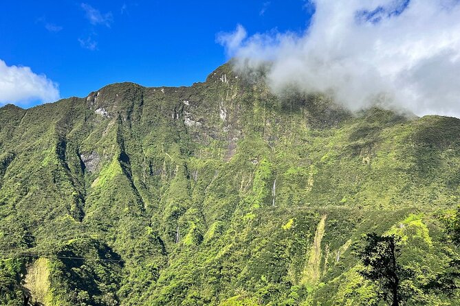 Crossing Over Tahiti Island Safari 4x4 - Archaeological sites and Tahitian culture