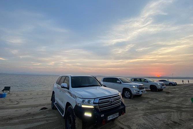 Desert Safari 7 Hours Tour with Dinner and Camp - The camp dinner and the slower second half