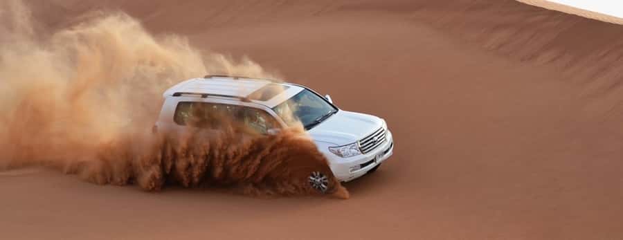 Doha: Combo City Tour, Souq Waqif & 4WD Desert Safari - The drive south toward Mesaieed