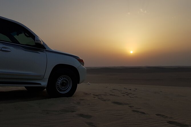 Doha: Sunrise /Sunset Desert Safari with Sand Boarding,Camel ride - Sunrise or sunset: which departure should you choose?