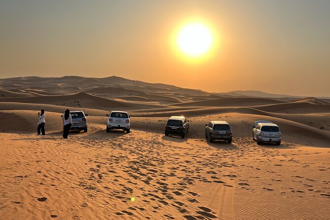 Dubai Desert Safari, Camel, Live BBQ & Shows (Private 4x4 Car) - Three hours among the Red Dunes