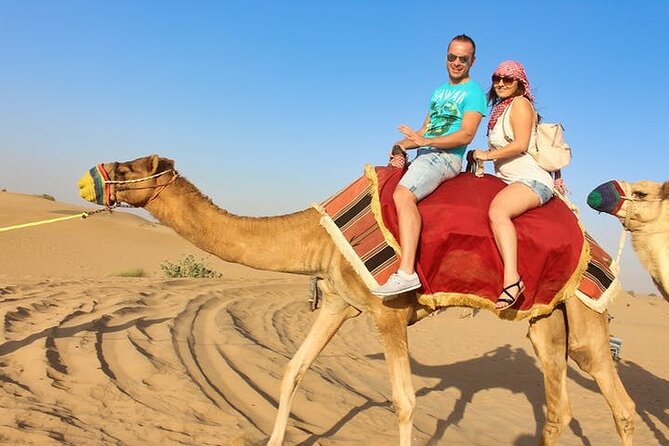 Dubai: Desert Safari with BBQ Dinner - Three live performances after dark