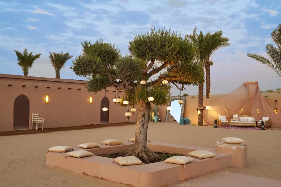Dubai: Exclusive VIP Desert Safari Dinner with Live Show - The 45-minute drive to Lahbab