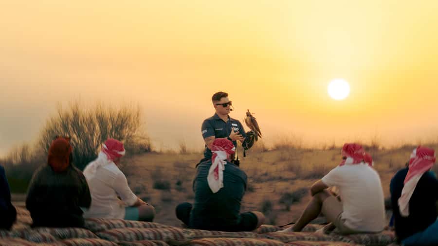 Dubai: Heritage Safari in Vintage Land Rover with Dinner - Key points at a glance