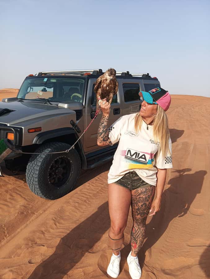 Dubai Hummer Safari Adventure & Traditional Dress Photoshoot - Reaching the Lahbab Desert