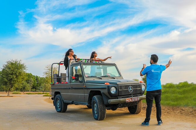 Dubai: Morning Safari by Vintage G Class & Al Marmoom Experience - Guides can shape the whole morning