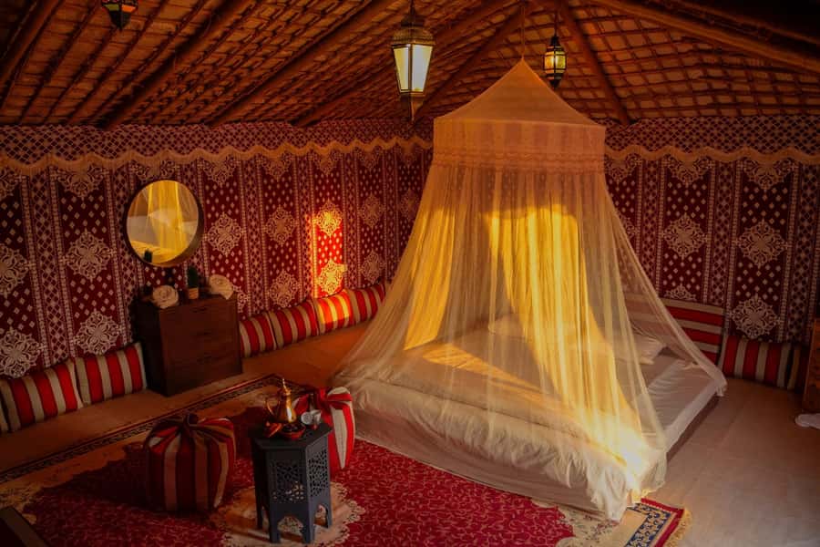 Dubai: Overnight Safari, Dinner, Stargazing & Al Khayma Camp - Sunrise by camel and Arabic breakfast