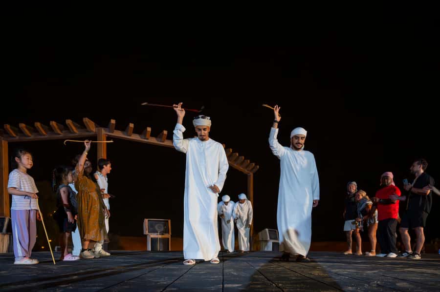 Dubai: Overnight Safari with Luxury Dome Stay & Stargazing - Stargazing with a professional telescope