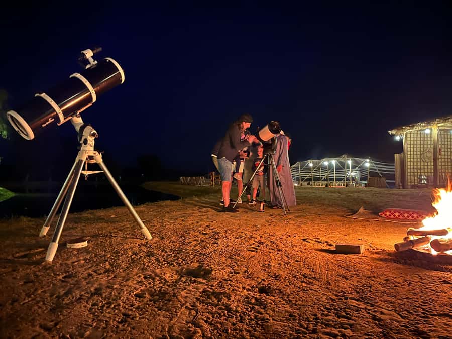 Dubai: Overnight Safari with Luxury Dome Stay & Stargazing - Sunrise and a Bedouin breakfast at your door