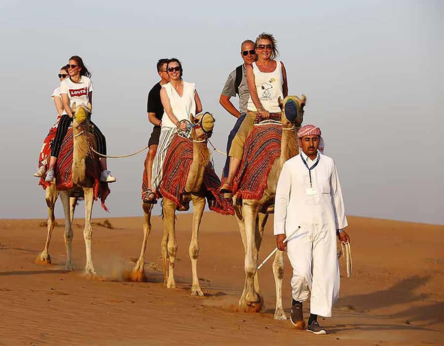 Dubai: Red Dunes Desert Safari with Premium Camp BBQ & Shows - Five live shows after sunset