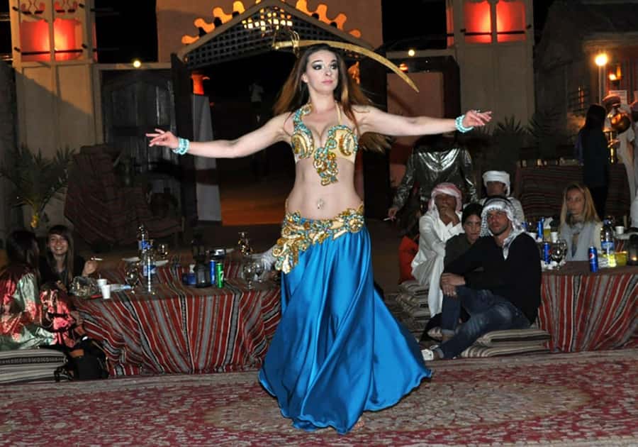 Dubai: Red Dunes Desert Safari with Premium Camp BBQ & Shows - Who will enjoy this safari most