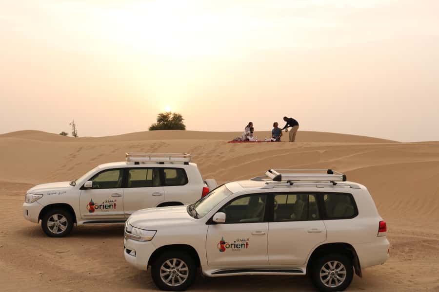 Dubai: Sunrise Desert Jeep Safari with Wildlife Experience - What breakfast includes