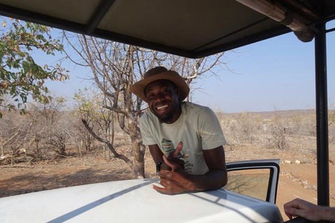 ETOSHA PARK SAFARI with local guides in 9-seater 4x4s - Practical advice for a better day