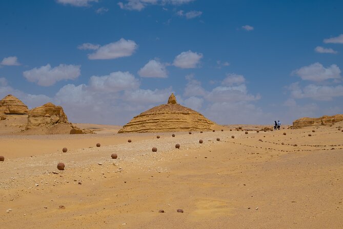 Fayoum Oasis Adventure 4WD Desert Safari with Traditional Lunch - Waterfalls and Mudawara Mountain on the return route