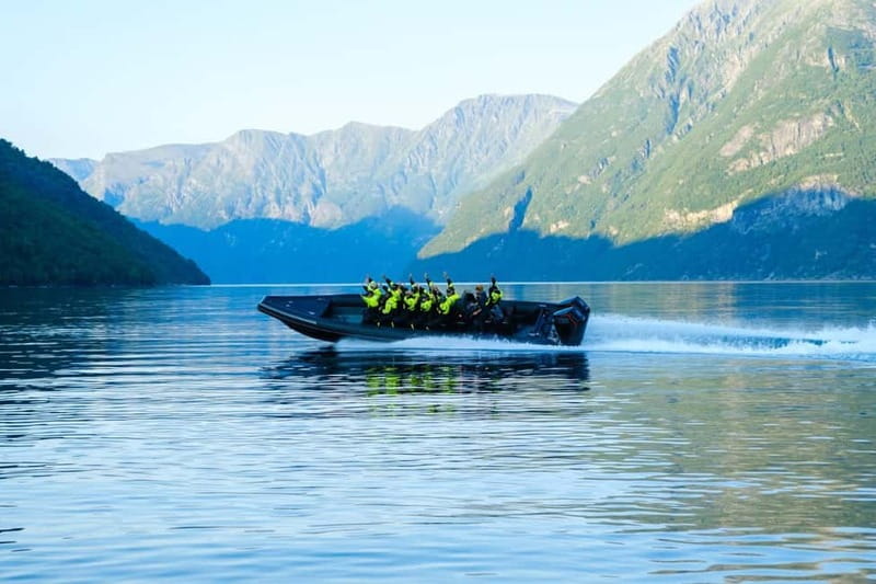 From Hellesylt: Experience Fjordsafari Geirangerfjord on RIB - Key points before you book