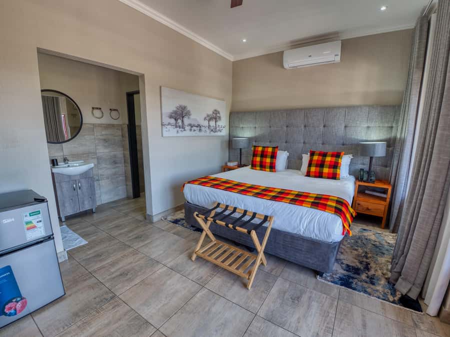 From Johannesburg: Kruger National Park 3-Day Safari - Hippos, crocodiles, and a slower midday
